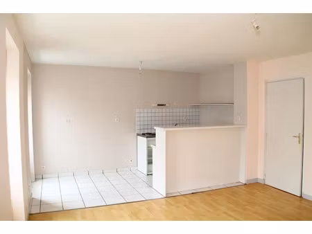 location appartement 2 pièces 43.87 m² à brest (29200)  520 €