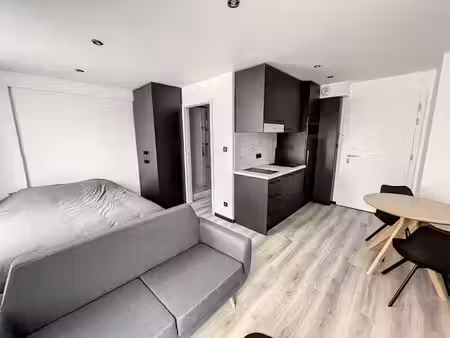 location meublée appartement 1 pièce 25 m² à nancy (54000)  590 €