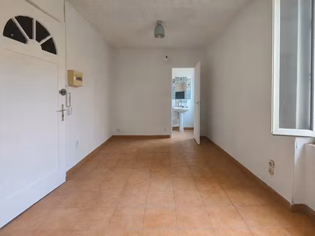 location appartement 1 pièce 19 m² à narbonne (11100)  350 €
