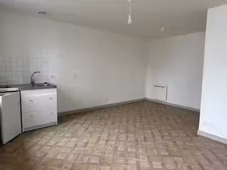 location appartement 1 pièce 23.59 m² à pluguffan (29700)  330 €