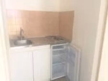 location appartement 1 pièce 17.78 m² à quimper (29000)  362 €