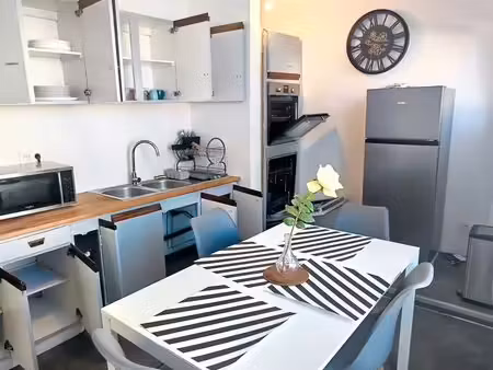 charmante maison en duplex t3 meublé avec cour - toutes charges comprises