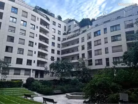 studio meublé haut de gamme – quartier résidentiel en bord de seine