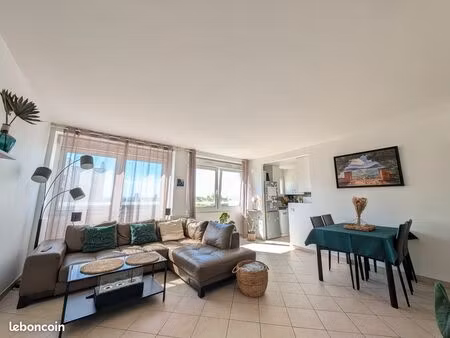 t3 meublé lumineux  vue sur lyon – chauffage inclus – caluire limite croix-rousse