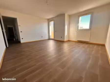 t3 70m2 lumineux avec balcon