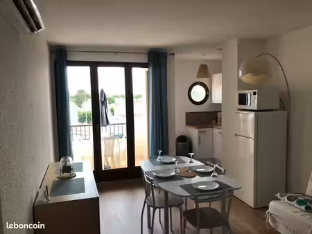 canet plage  f2 meublé et équipé de septembre 2026 a juin 2027
