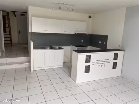 maison particulière avec jardin