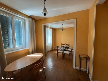 particulier loue bel appartement t3