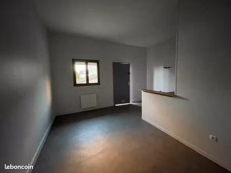 studio avec jardin privatif