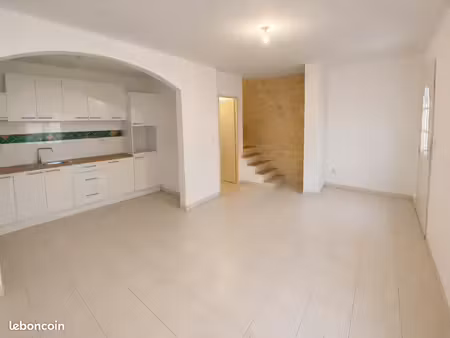 maison de village 3 pièces 58 m²
