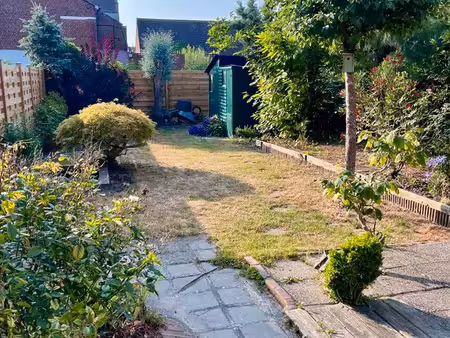 maison meublée rénovée avec jardin – 90 m² – wormhout centre