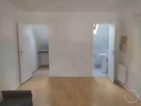 location appartement 1 pièce 20 m² à arcueil (94110)  625 €