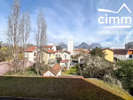 appartement t3 54m² - proche toutes commodités - balcon - cave