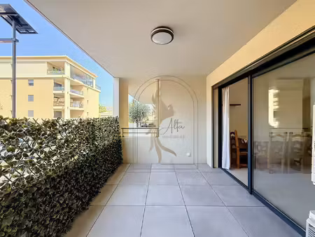 appartement t2 entre le port et le centre-ville