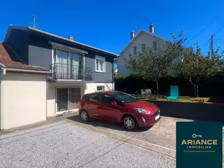 maison traditionnelle - 94.61m ²
