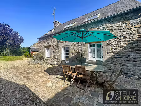 longère en pierre de caractère -154 m² - vie de plain-pied - terrain de 1 445 m² sans vis-