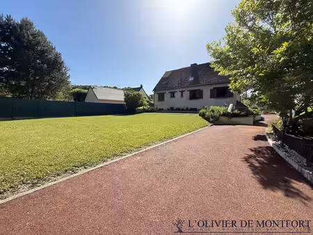 maison individuelle de 8 pièce(s) 195 m2