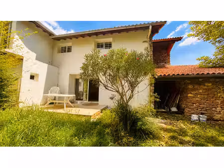 a vendre maison mitoyenne t4 avec terrasse et jardin