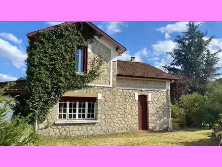 luxey - maison de village - 4 ch - dépendances - 1700m2 de terr