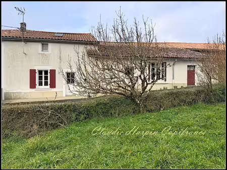 maison à vendre 3 pièces vouhe (79) environ 67 m² habitable  grandes dépendances - terrain