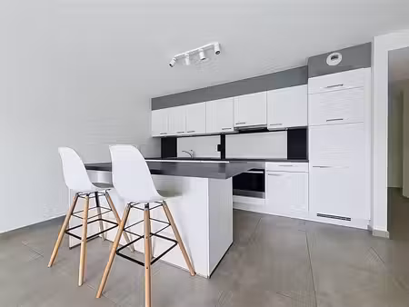 appartement à louer à rue wilgot 5/a andenne (vbe53653)