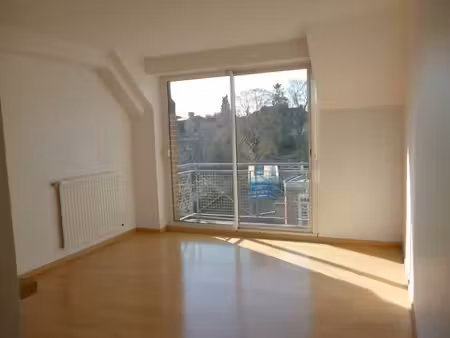 type iii en duplex avec balcon - proche centre-ville