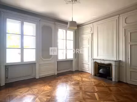 t3 pièces non meublé - 34 quai docteur gailleton