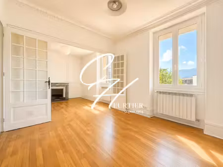 location appartement 4 pièces 70 m² à grenoble (38000)