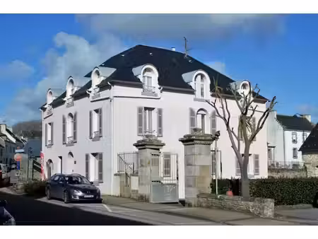 bel appartement de 4 pièces  2 chambres  98 m²