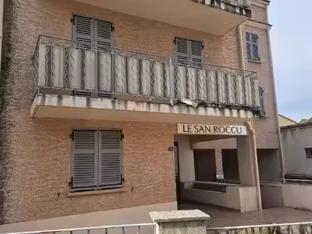 charmant appartement t2 à saint-florent  30 m²
