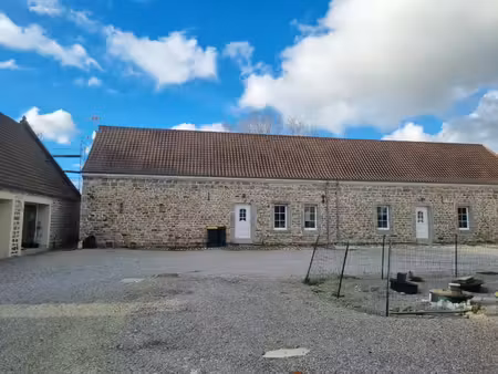 ref 4013 l1532 - longère en pierre de pays avec jardin dans