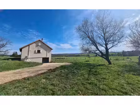 maison individuelle avec vue panoramique sur la campagne – calme  espace et confort !
