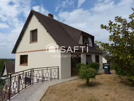 maison 5 chambres sur sous-sol complet