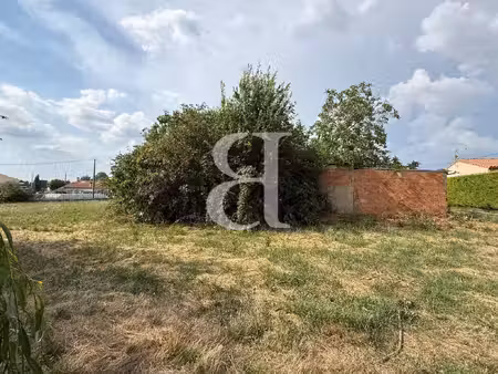 terrain constructible à vendre à valréas