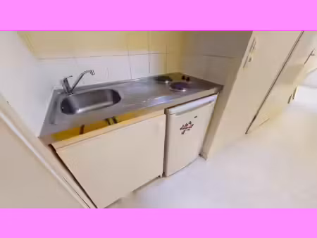 location meublée appartement 1 pièce 18 m² à clermont-ferrand (63000)  350 €