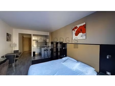 studio meublé avec ascenseur et concierge
