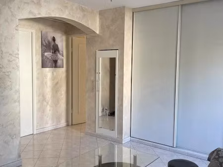 location meublée appartement 1 pièce 9 m² à venissieux (69200)  480 €