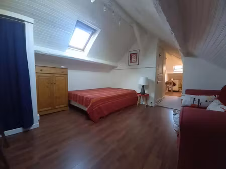 location meublée appartement 1 pièce 29 m² à versailles (78000)  750 €