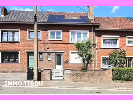 belle maison avec 3 chambres + jardinet + garage