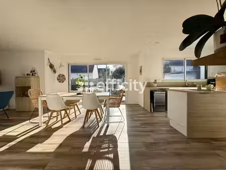 maison 6 pièces - 128 m²