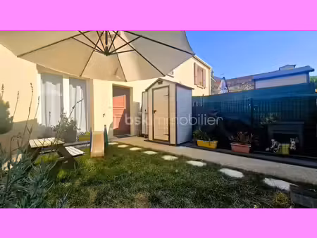maison de 55 m² à vert-le-grand