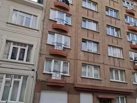 appartement très bien entretenu à schaerbeek