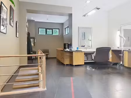 parc duden! splendide espace commercial en rez de chaussée à