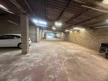 entrepôt à louer à gilly 280 m² accès discret et pratique
