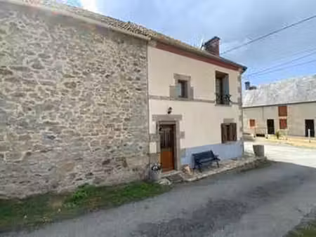 vente longère et corps de ferme à saint-dizier-les-domaines (23270) : à vendre / 44m² sain