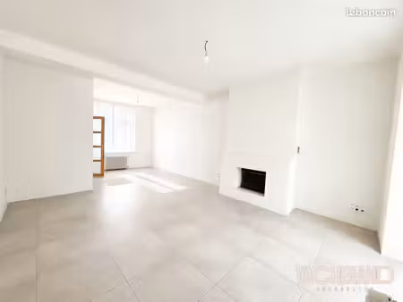 maison 5 pièces 157 m²