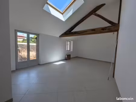 maison 2 pièces 65 m²