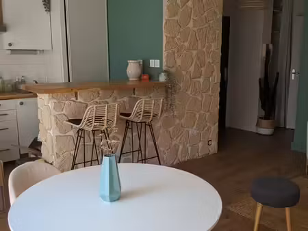 le bouscat rue blanqui - appartement t2 avec balcon - location meuble
