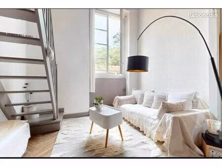 loue studio meublé haut de gamme avec mezzanine 38m² - lyon 1er