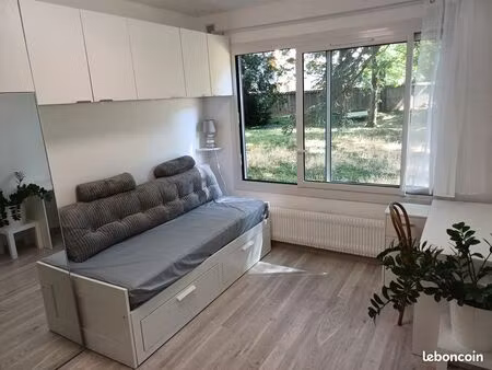 studio calme & lumineux  vue jardin
